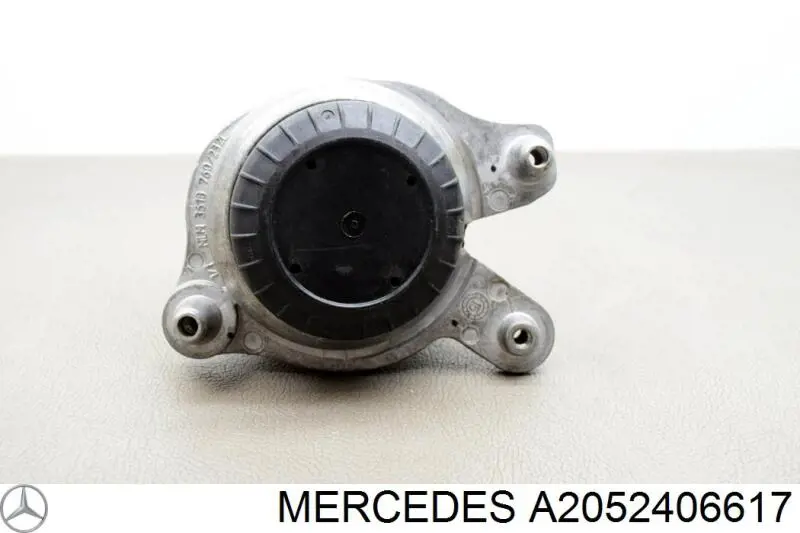 Левая подушка двигателя A2052406617 Mercedes