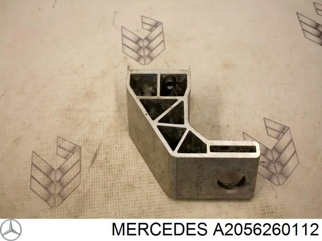 Кронштейн бампера переднего Bapmic BF0112280049 цена, от 24.64 USD