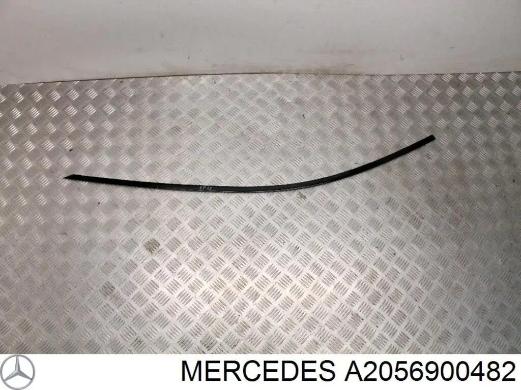 Купить A2056900482 Mercedes Молдинг крыши правый