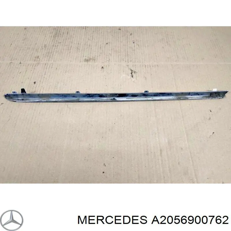 Купить A2056906302 Mercedes Накладка (молдинг) порога наружная задняя левая