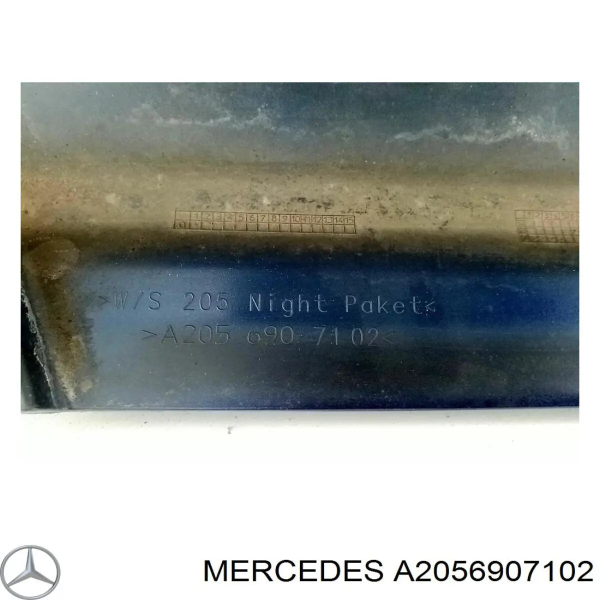 Купить A2056907102 Mercedes Накладка (молдинг) порога наружная левая