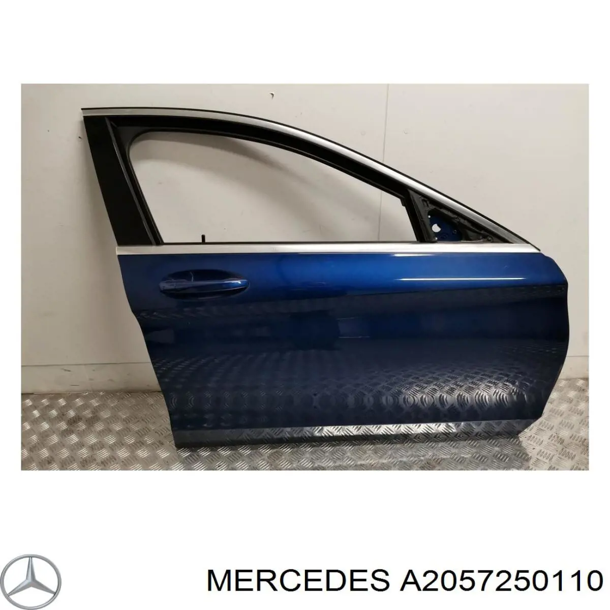 A2057250110 Mercedes Стекло передней двери, правой