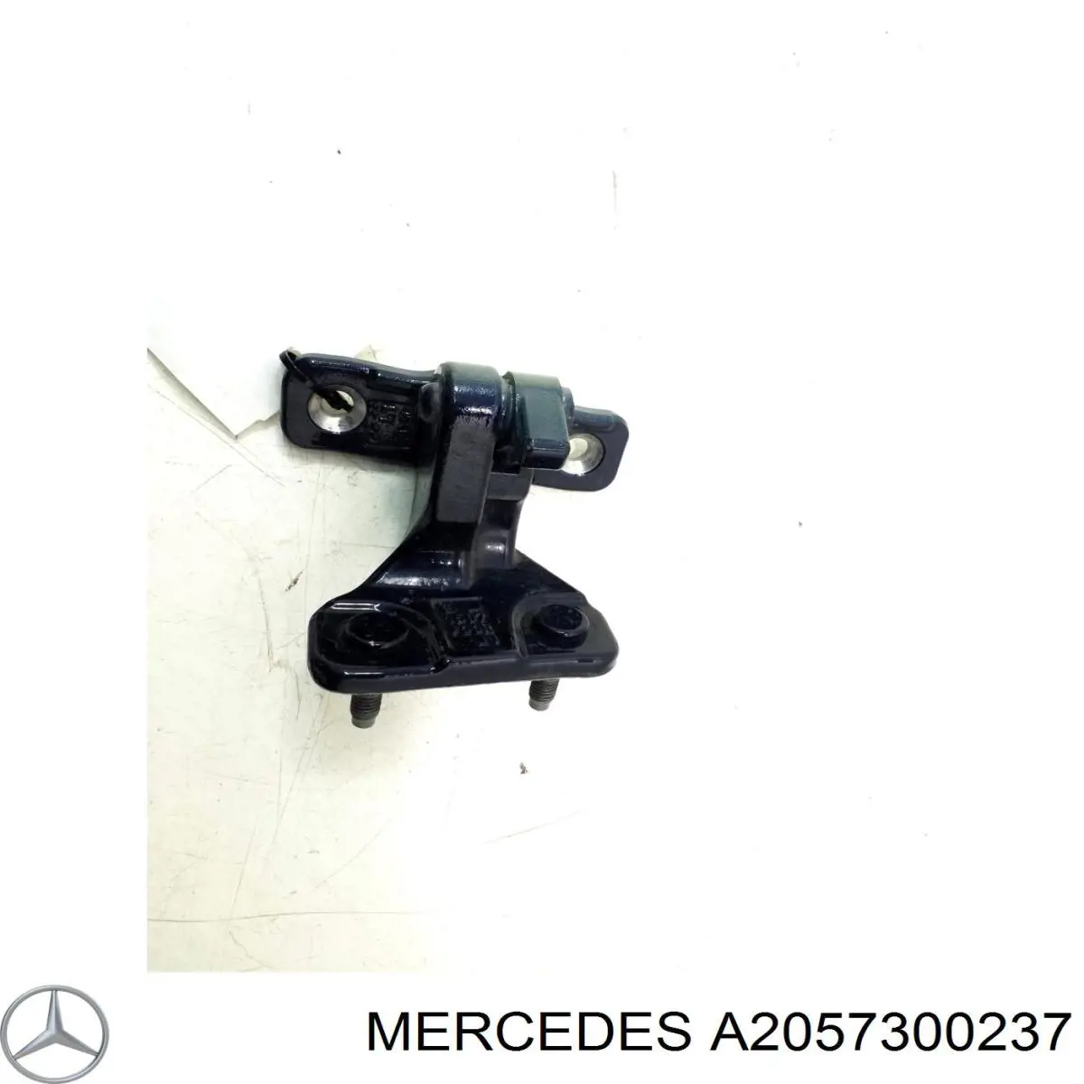 A2057300237 Mercedes Завеса двери задней правой