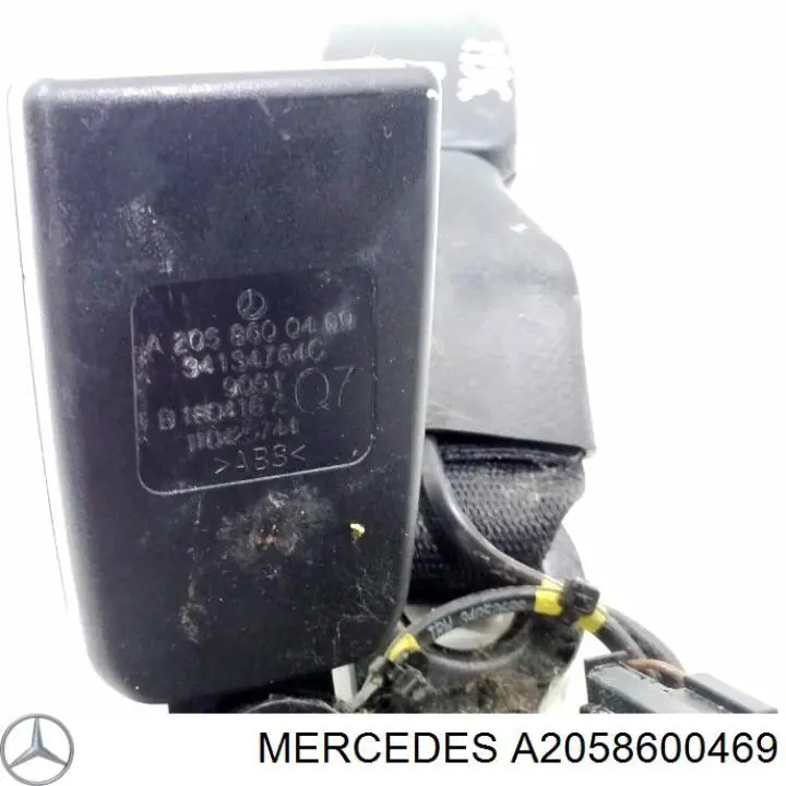 Рычаг (замок) фиксации ремня безопасности задний правый Mercedes 2058600469