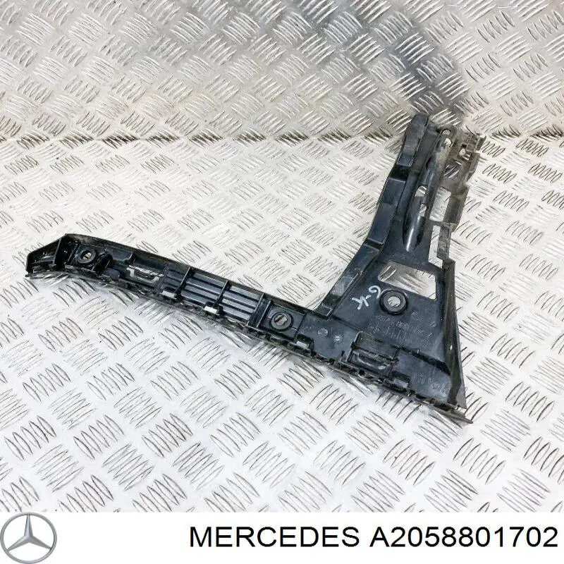 Направляющая заднего бампера левая 2058801702 Mercedes