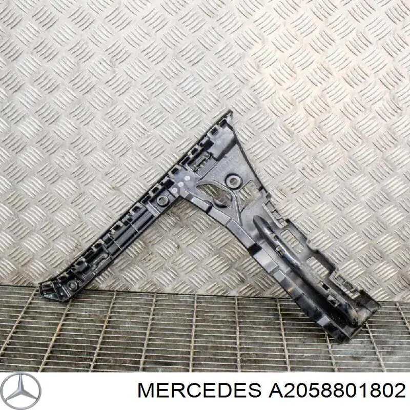 Направляющая заднего бампера правая Mercedes 2058801802 цена, от 22.78 USD