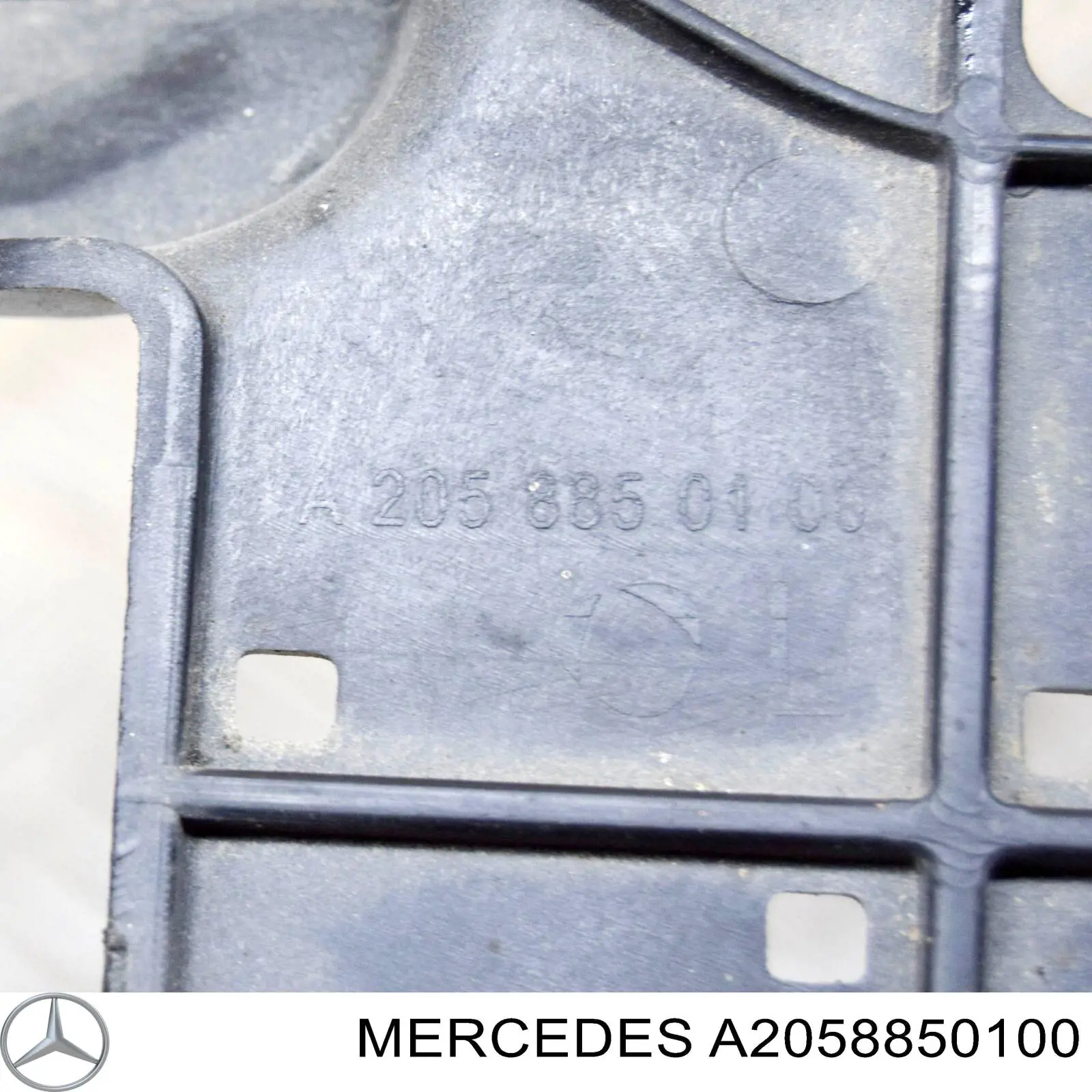 Кронштейн насадки глушителя Mercedes A2058850100 цена, от 25.34 USD