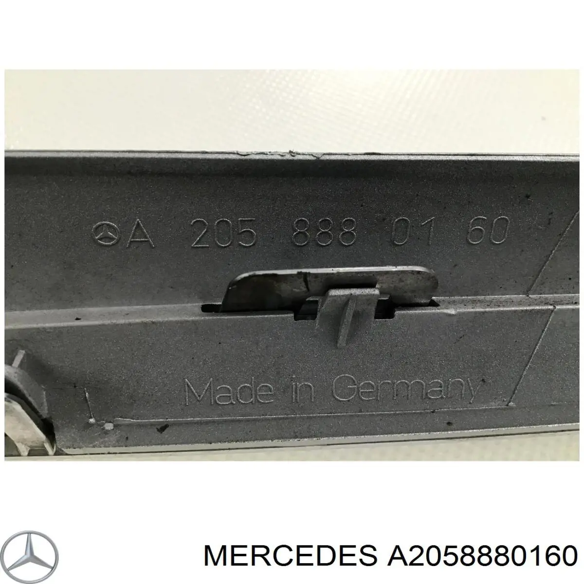 Облицовка радиатора Mercedes A2058880160 цена, от 25.51 USD