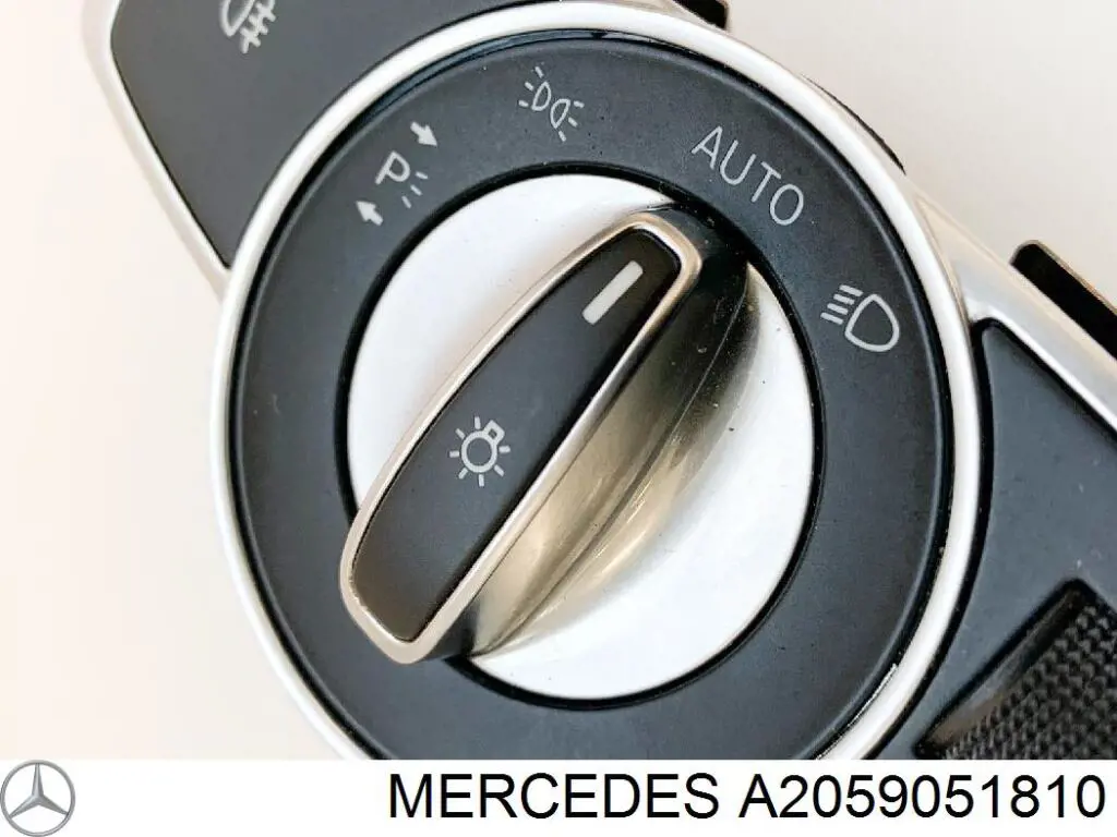 Переключатель света фар на "торпедо" 2059053500 Mercedes