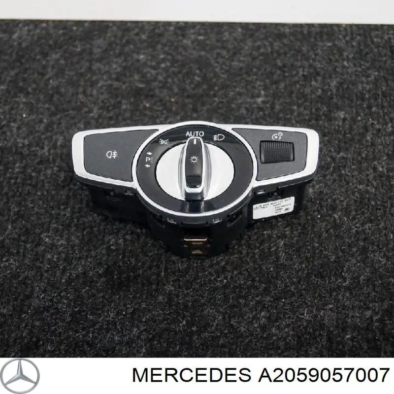 Переключатель света фар на "торпедо" A2059057007 Mercedes