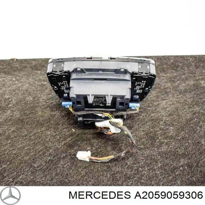 Блок кнопок центральной консоли Mercedes 2059059306 цена, от 48.14 USD