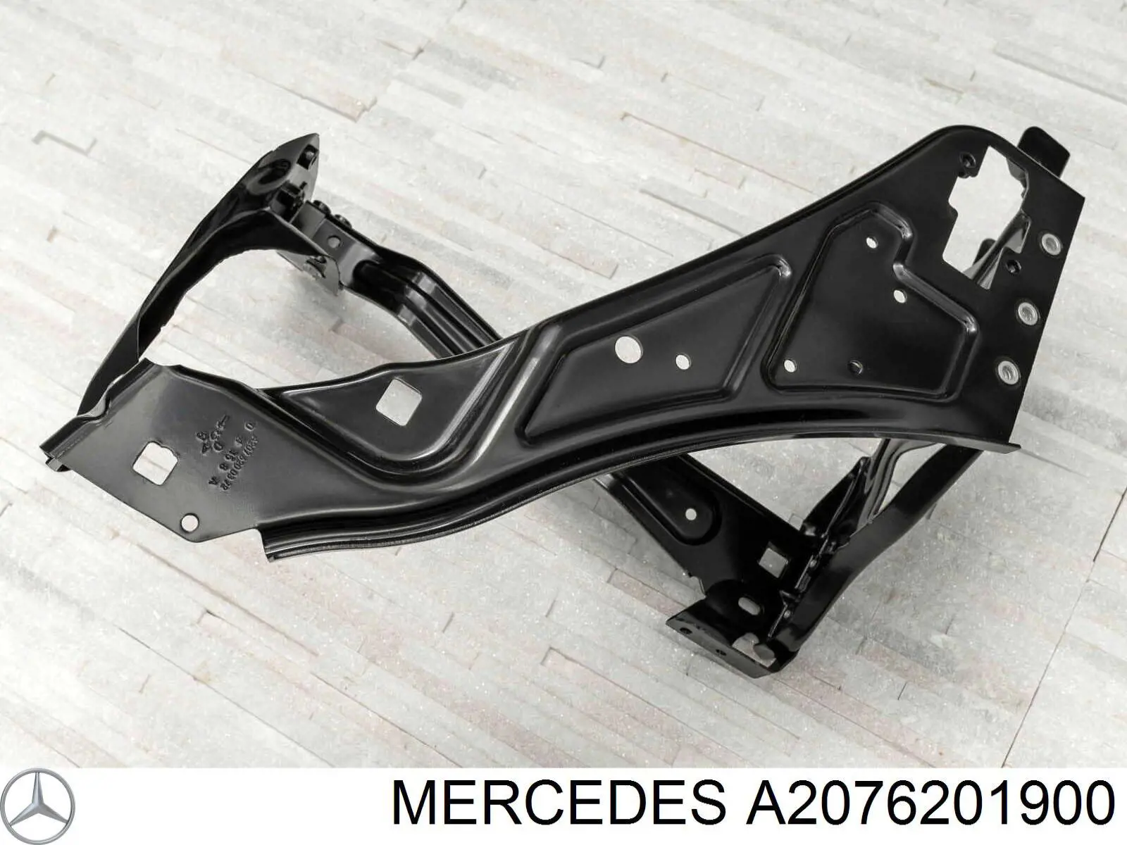 Купить 2076201900 Mercedes Суппорт радиатора левый (монтажная панель крепления фар)