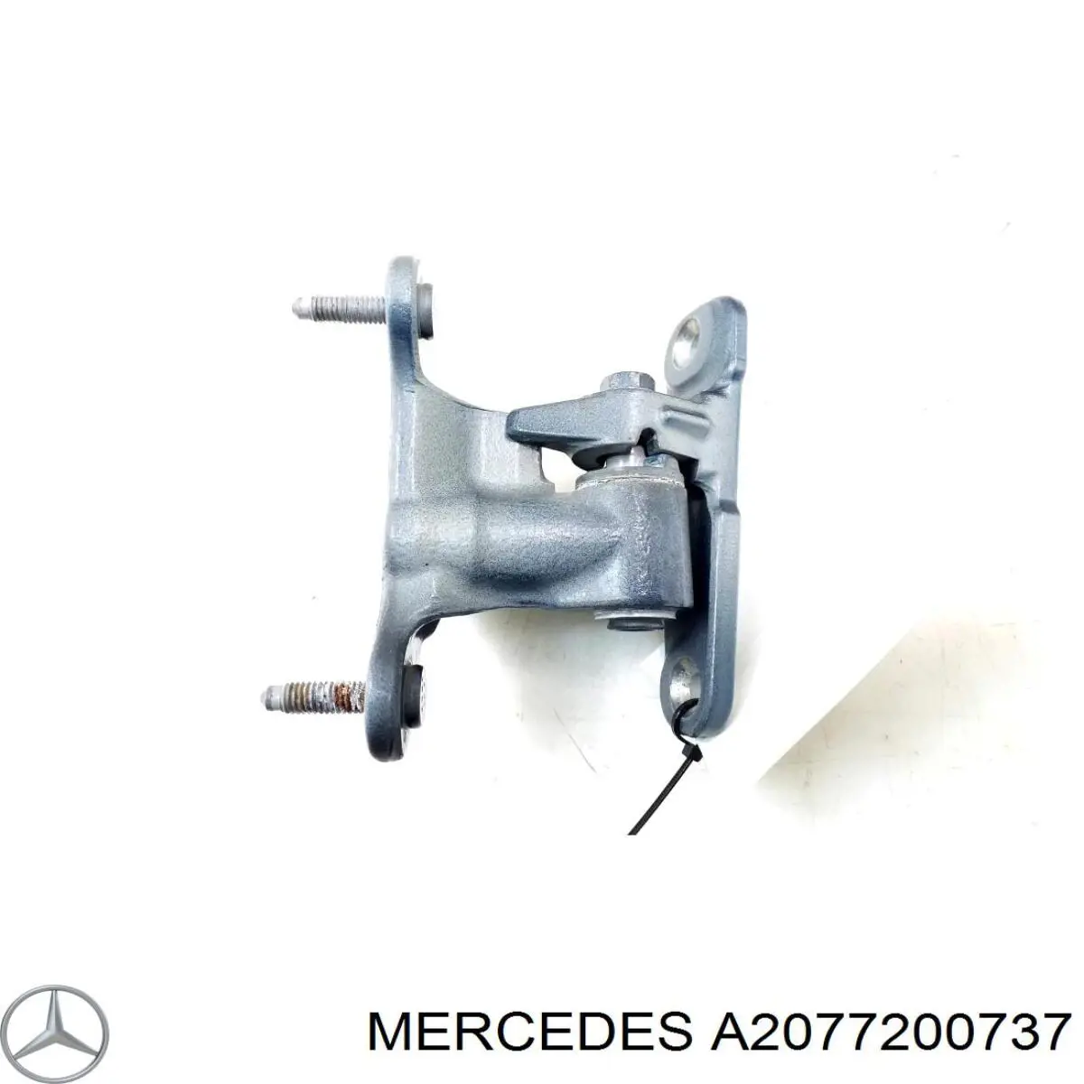 Петля двери передней левой A2077200737 Mercedes
