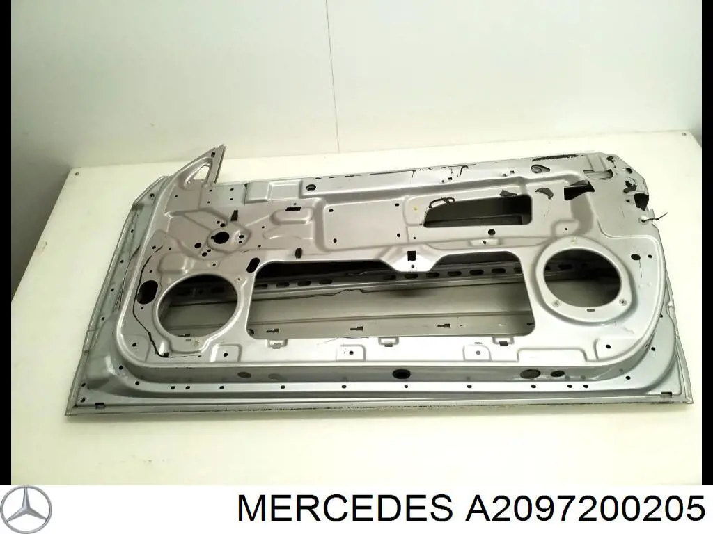 Купить A2097200205 Mercedes Дверь передняя правая