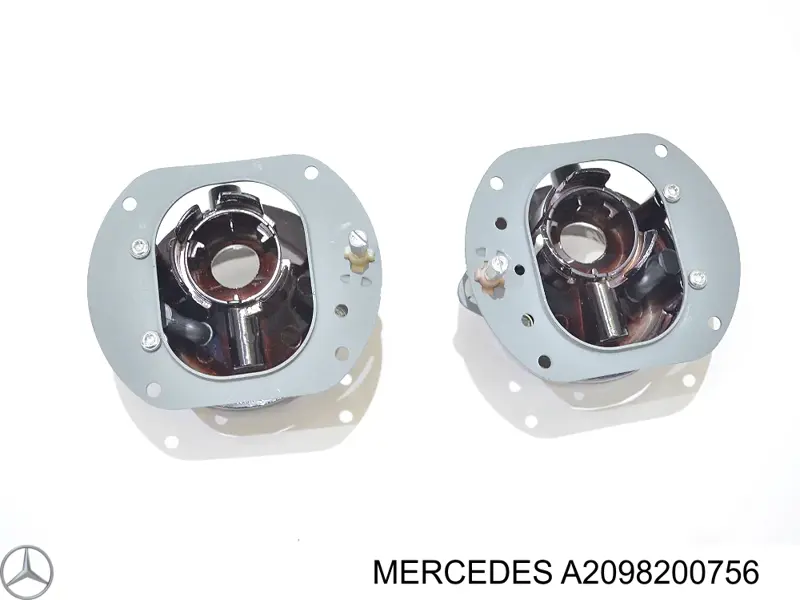 Фара противотуманная левая A2098200756 Mercedes