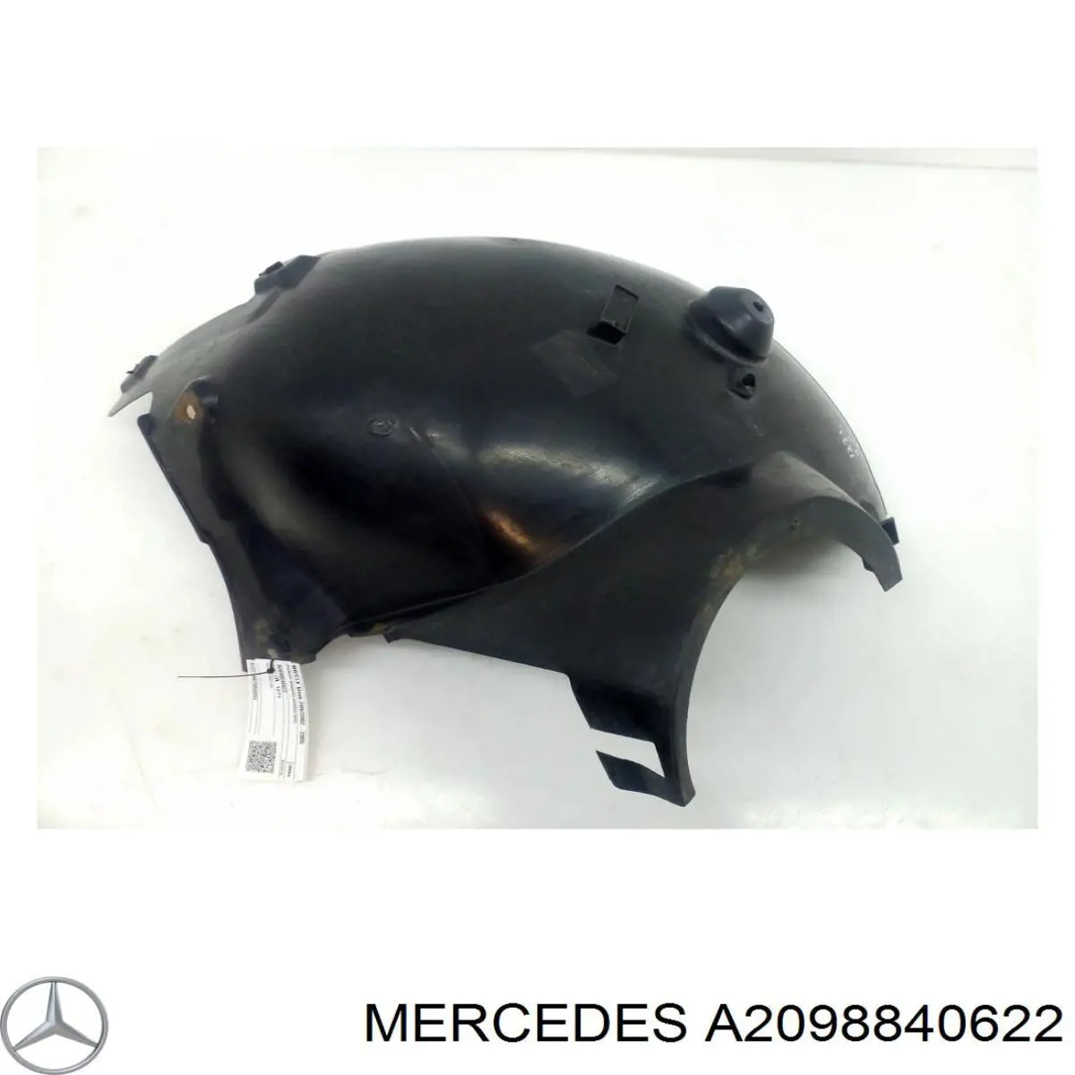 Подкрылок передний правый A2098840622 Mercedes