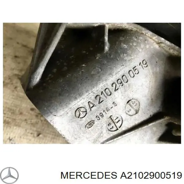 Кронштейн педалей, педальный узел 2102900219 Mercedes