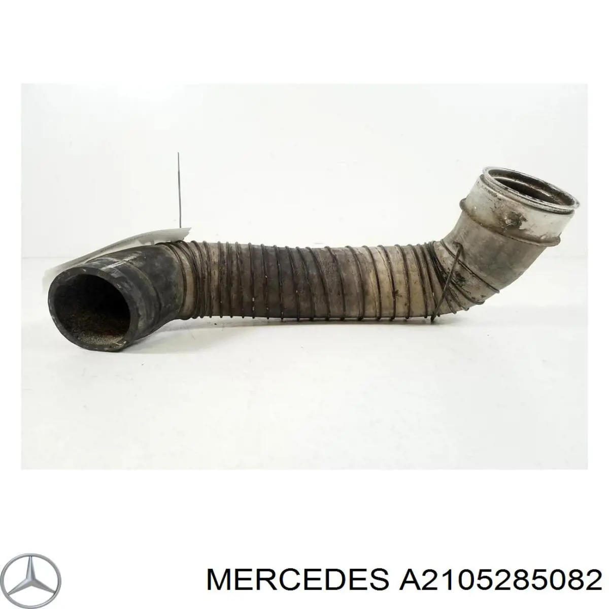 A2105285082 Mercedes шланг (патрубок интеркуллера правый)