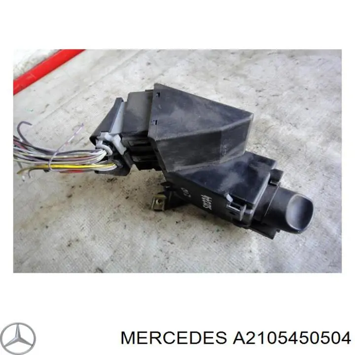 Переключатель света фар на "торпедо" A2105450504 Mercedes