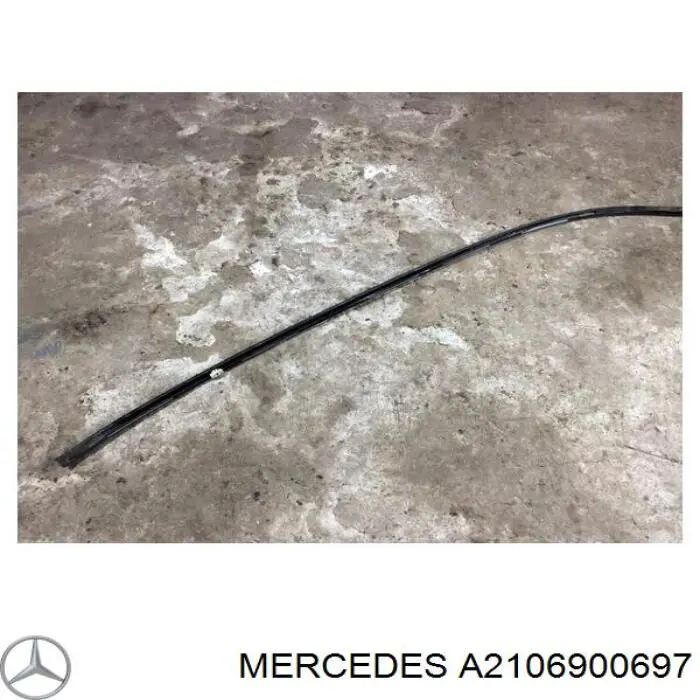 2106900697 Mercedes 