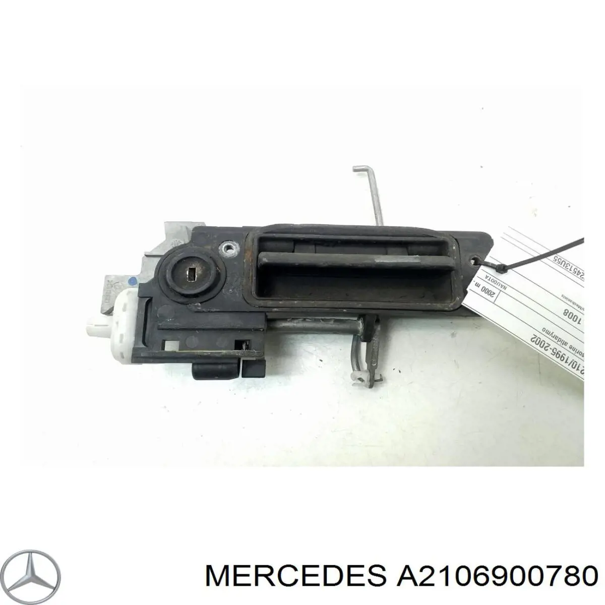 Молдинг опускного стекла двери передней левой Mercedes A2106900780 цена, от 6.21 USD