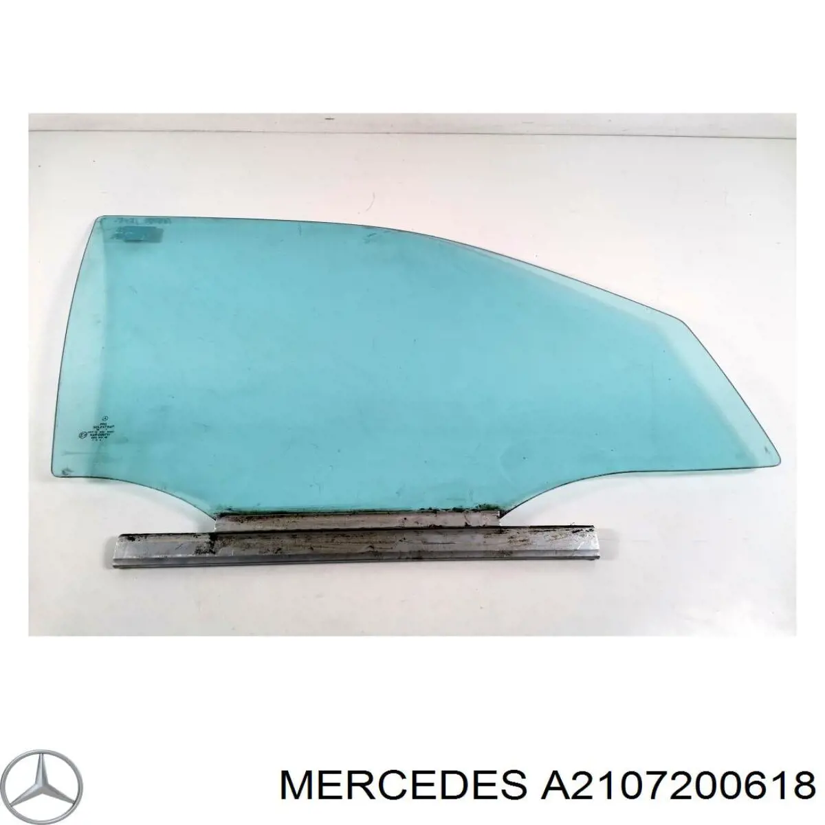 A2107200618 Mercedes стекло двери передней правой