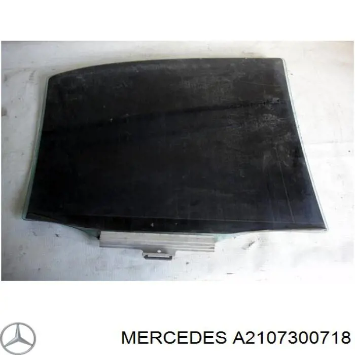 Стекло заднее левое Mercedes A2107300718