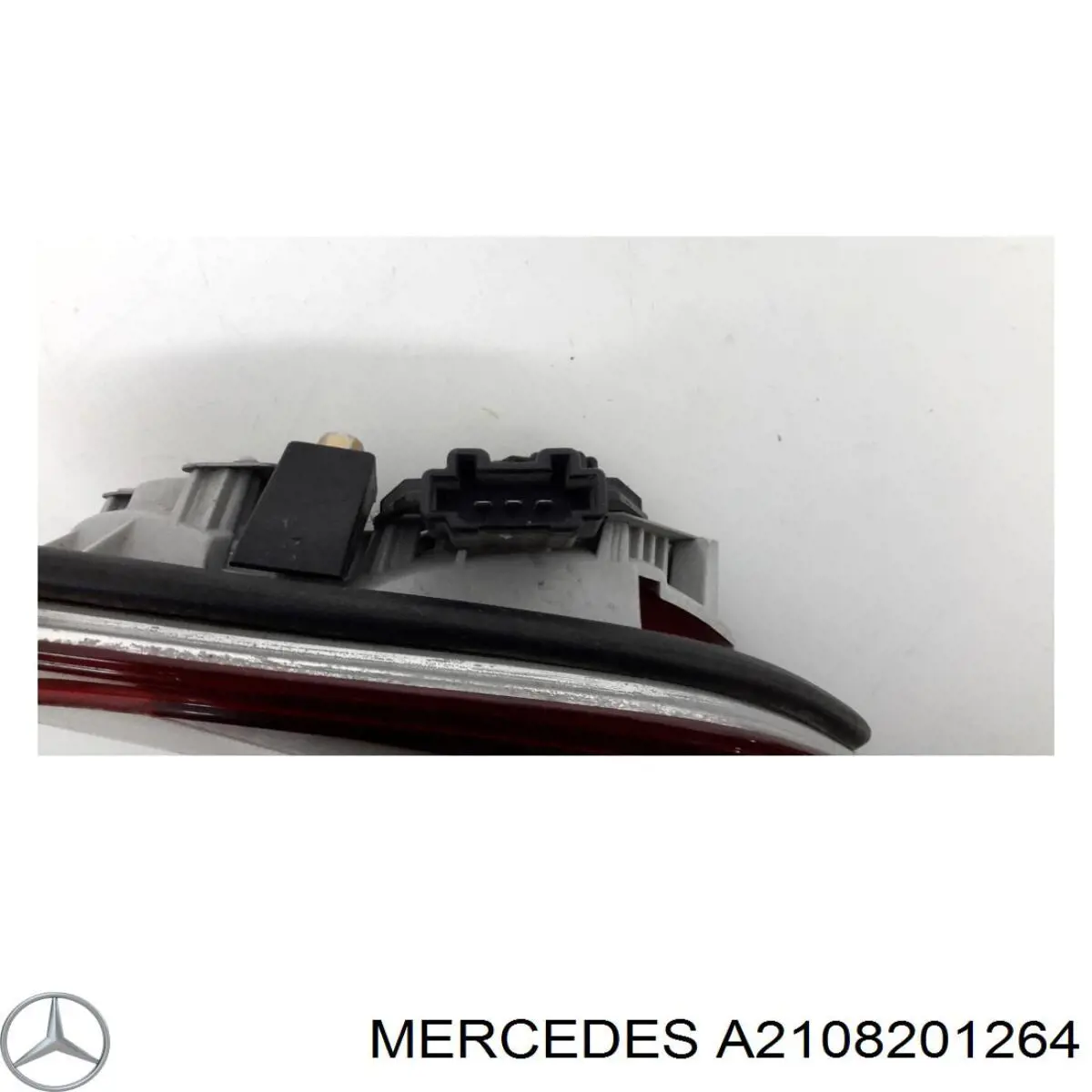 A2108201264 Mercedes фонарь задний правый внутренний