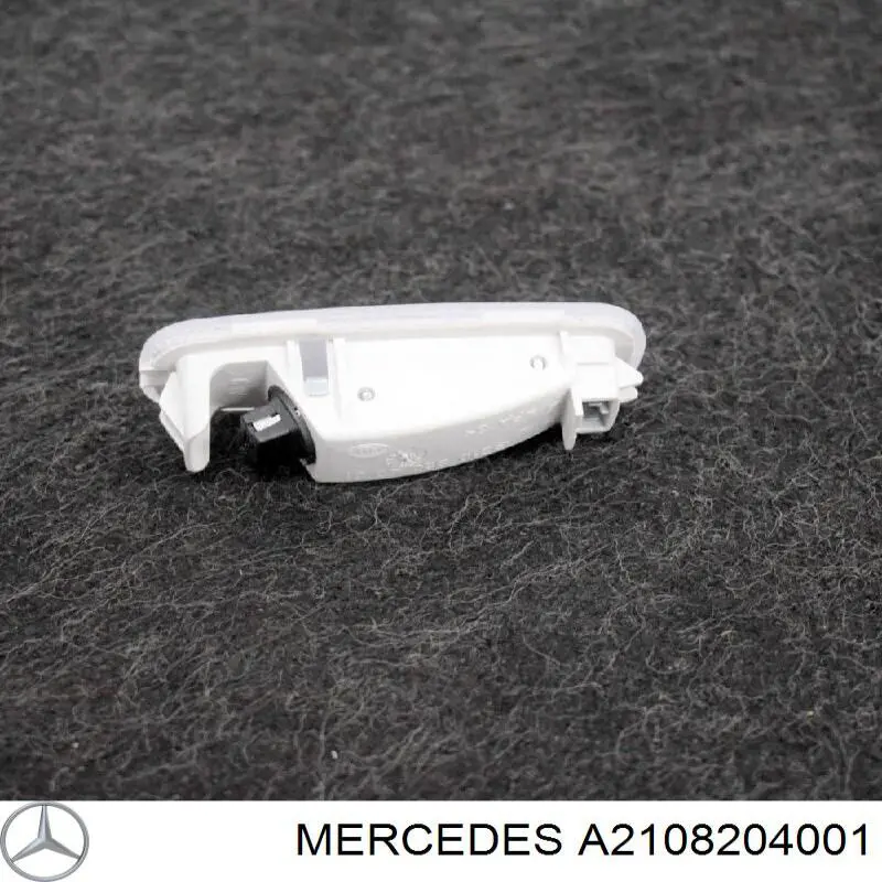 Купить A2108204001 Mercedes Плафон подсветки багажного отсека