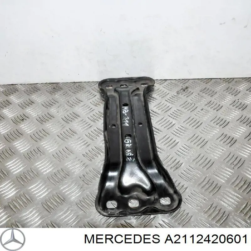 A2112420601 Mercedes Кронштейн КПП