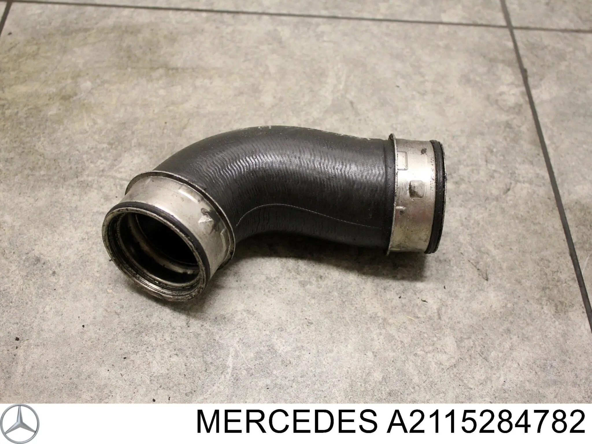Шланг/патрубок интеркуллера Mercedes A2115284782 цена, от 25.34 USD