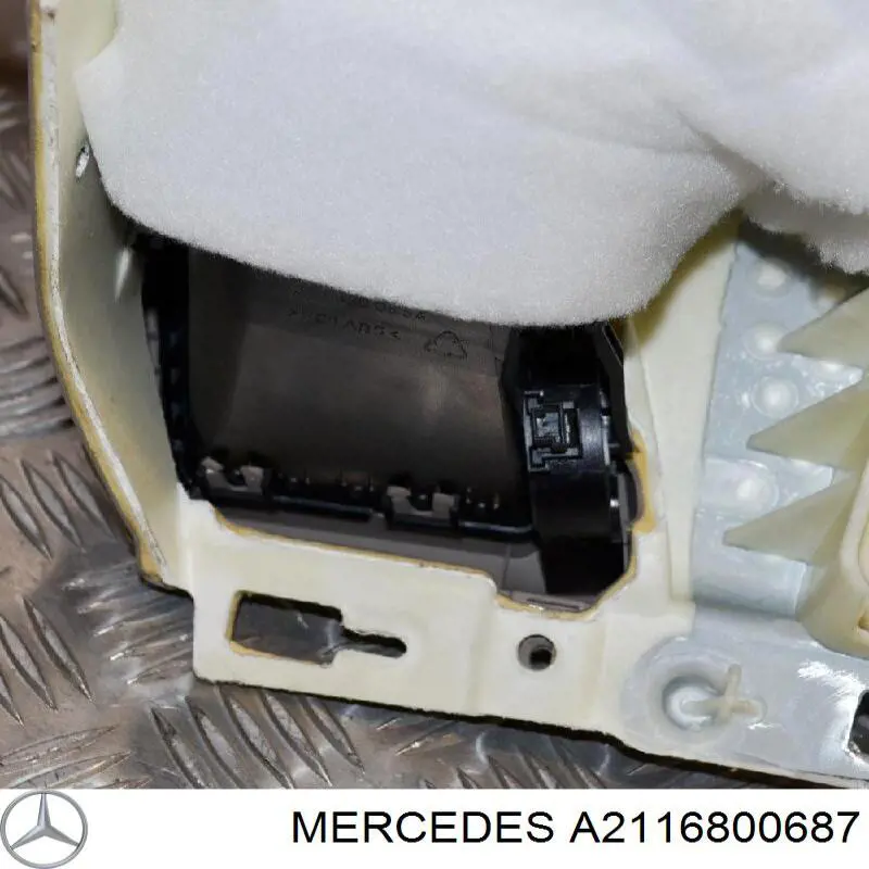  2116800687 Mercedes