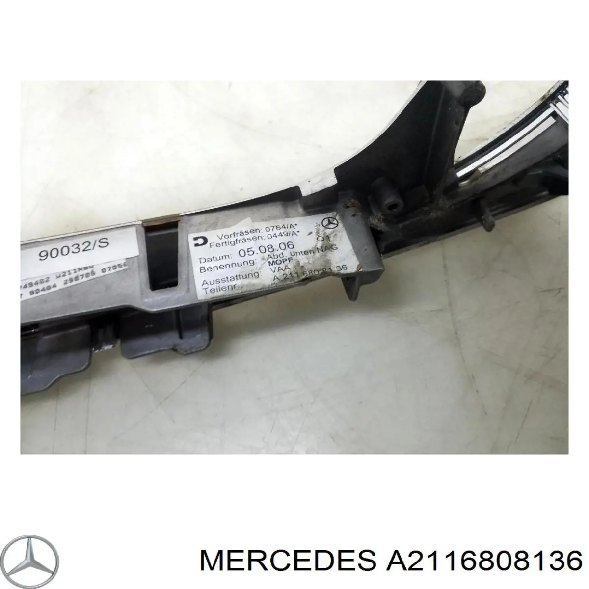 A2116808136 Mercedes 