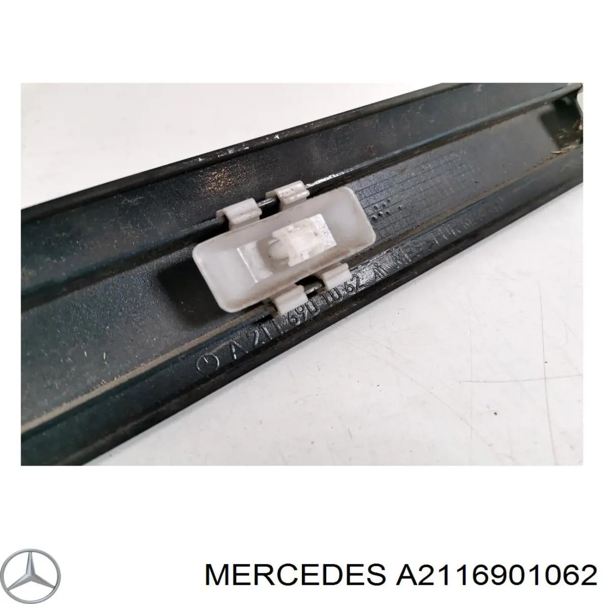 Молдинг двери передней правой Mercedes A2116901062 цена, от 8.87 USD