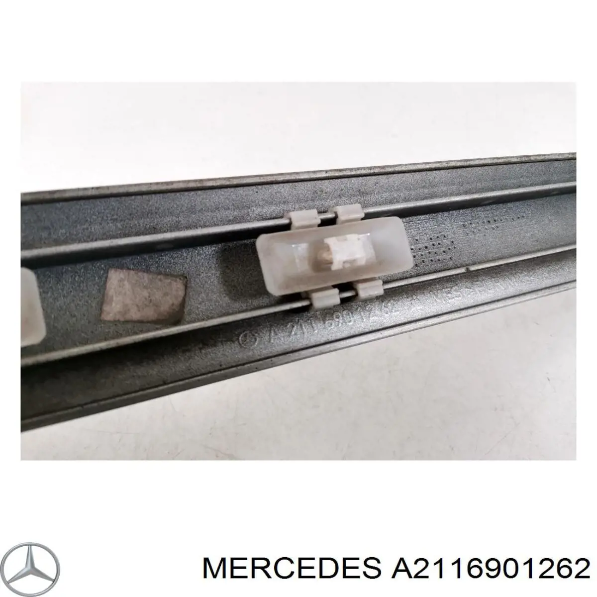 Купить A2116901262 Mercedes Молдинг двери задней правой