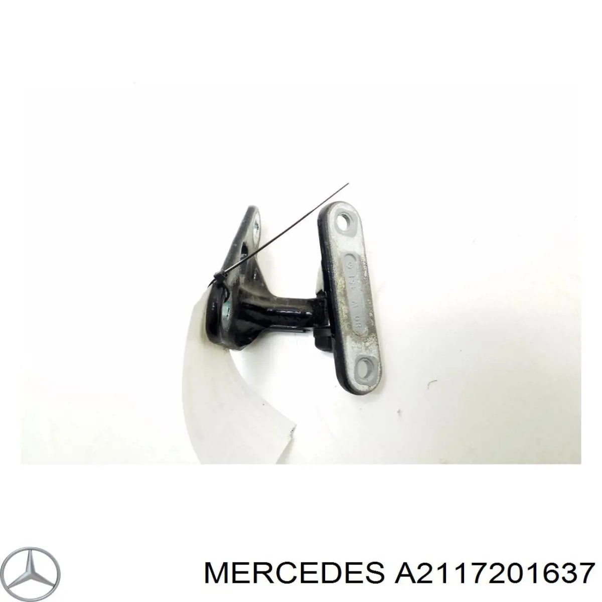 A2117201637 Mercedes Завеса двери передней правой