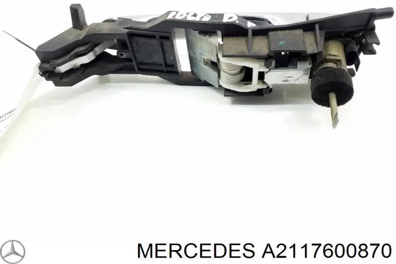 Ручка двери передней наружная правая Mercedes 2117600870 цена, от 12.70 USD