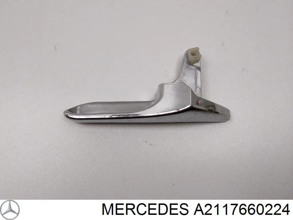 Купить A2117660224 Mercedes Ручка  боковой двери внутренняя правая