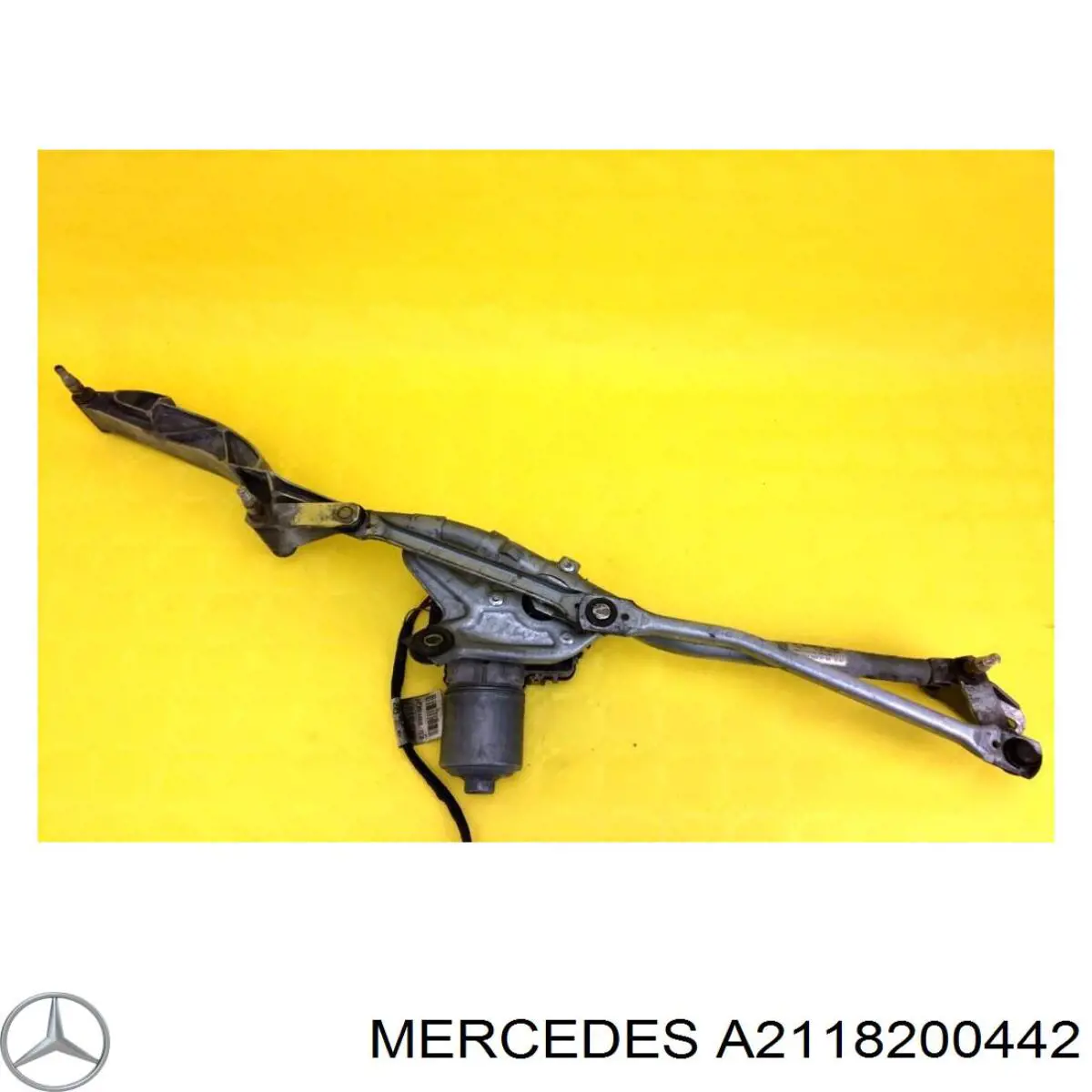 Мотор стеклоочистителя лобового стекла Mercedes A2118200442