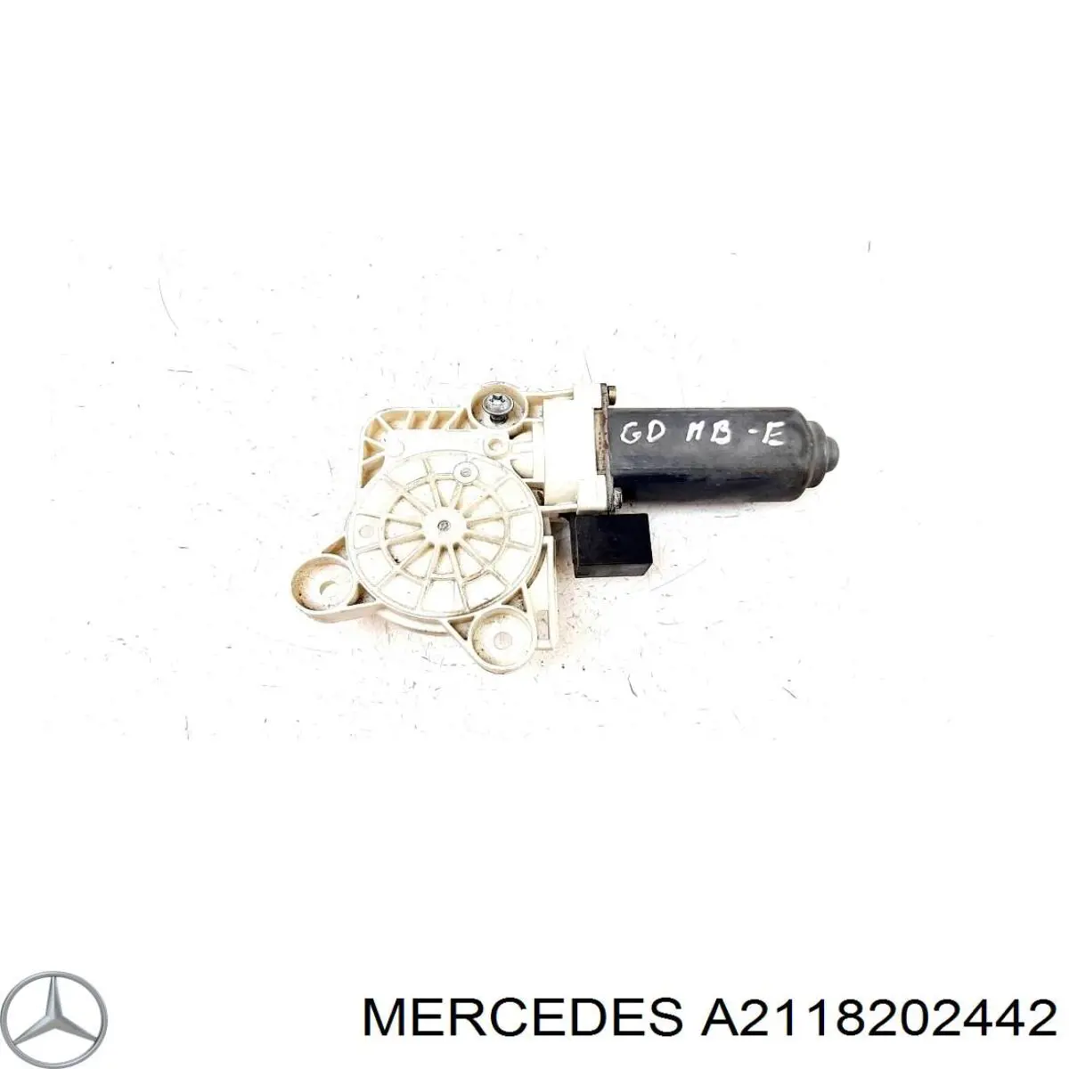 Мотор стеклоподъемника двери задней правой Mercedes A2118202442 цена, от 6.72 USD