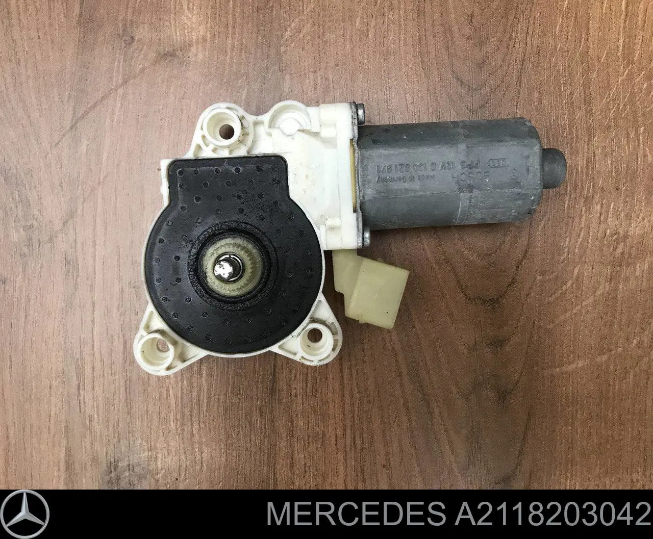 Мотор стеклоподъемника двери передней правой Mercedes 2118201842 цена, от 5.08 USD