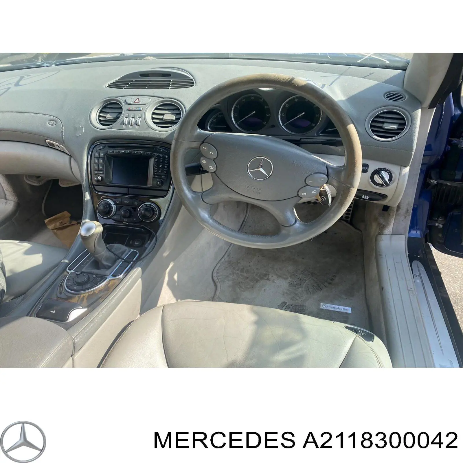 Лючок (дверца) бензобака Mercedes A2118300042 цена, от 7.60 USD