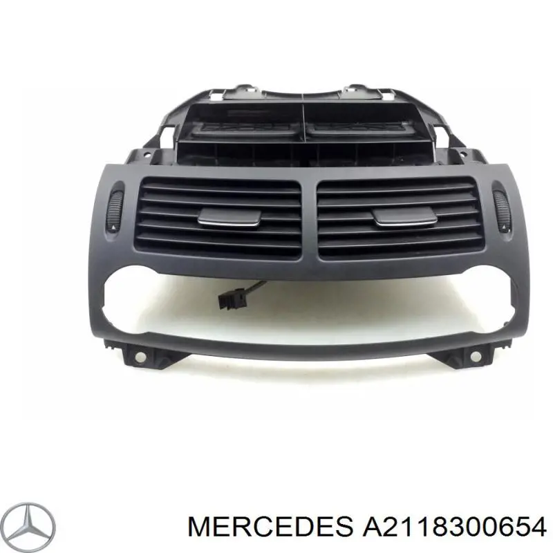 Купить A2118300654 Mercedes Решетка вентиляции салона на "торпедо" правая