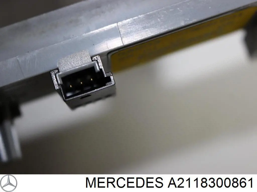 Электроподогреватель воздуха системы отопления салона Mercedes A2118300861