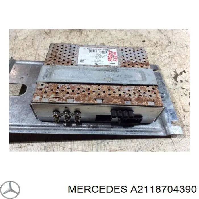  A2118704390 Mercedes