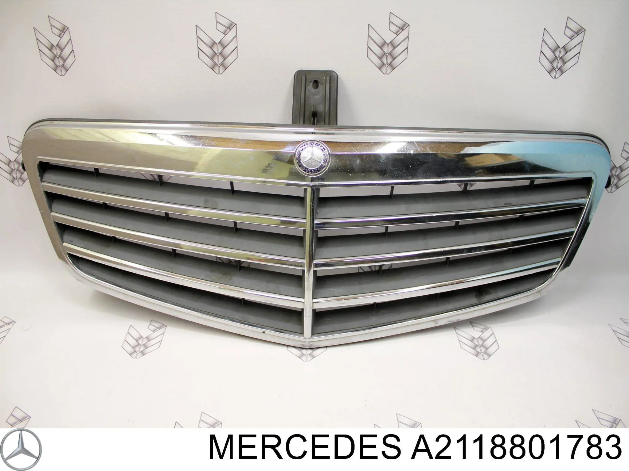 Облицовка радиатора Mercedes A2118801783 цена, от 109.91 USD