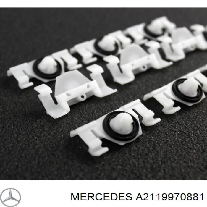 Купить A2119970881 Mercedes Клипса крепления накладок порогов