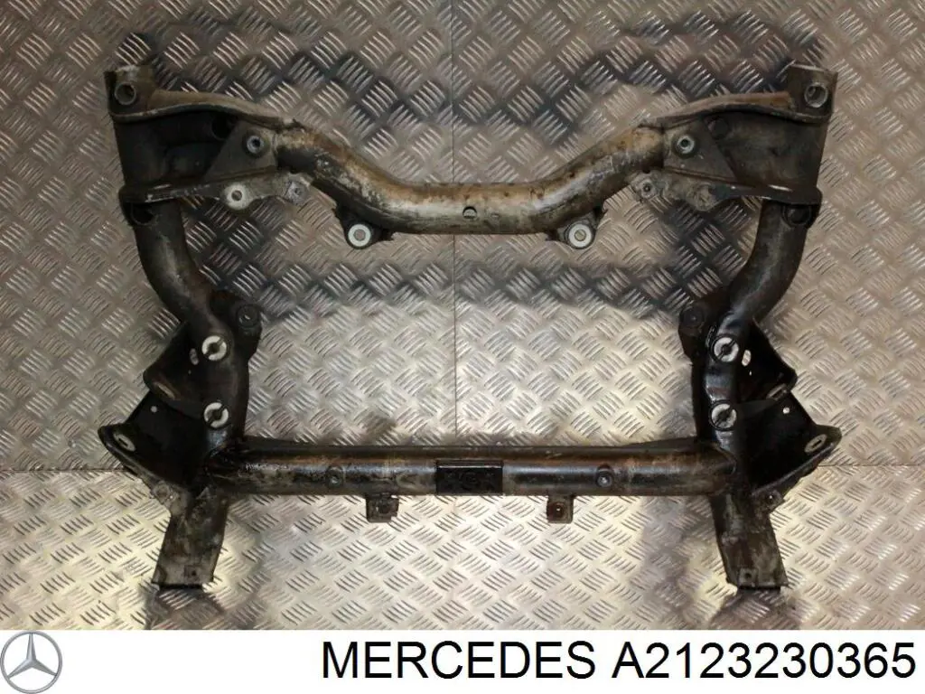Передний стабилизатор 2123230365 Mercedes