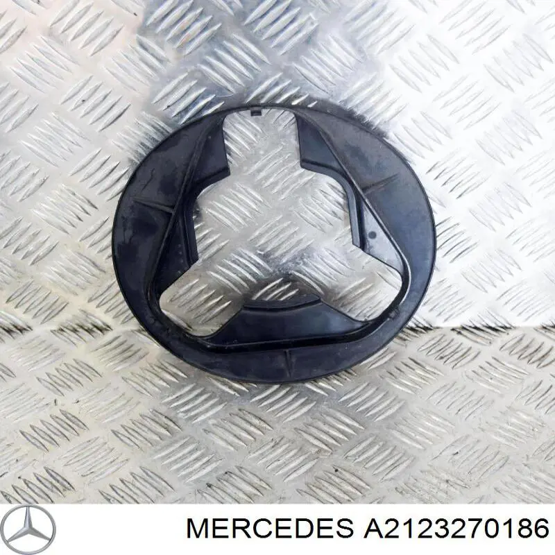 1723230138 Mercedes Заглушка днища кузова