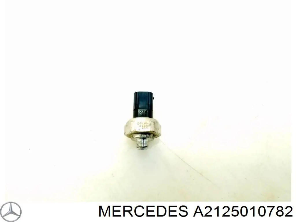2125010782 Mercedes Шланг системы охлаждения